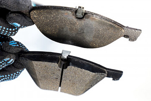 Замена тормозных колодок на автомобилях BMW