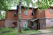 Из-за плохого ремонта в Кирове может рухнуть стена жилого дома архитектора Чарушина