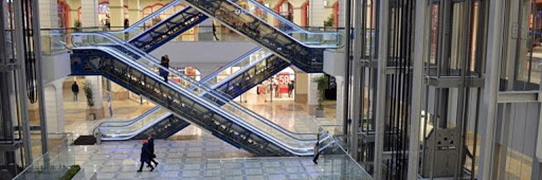 Эксперты заявили, что посещаемость торговых центров Москвы восстановится к концу 2021 года