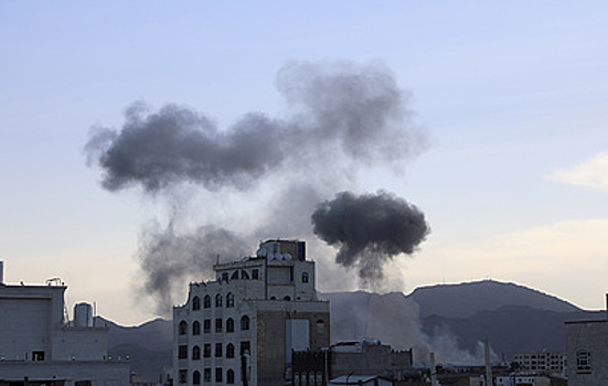 Al Arabiya: США атаковали ракетами морского базирования объекты хуситов