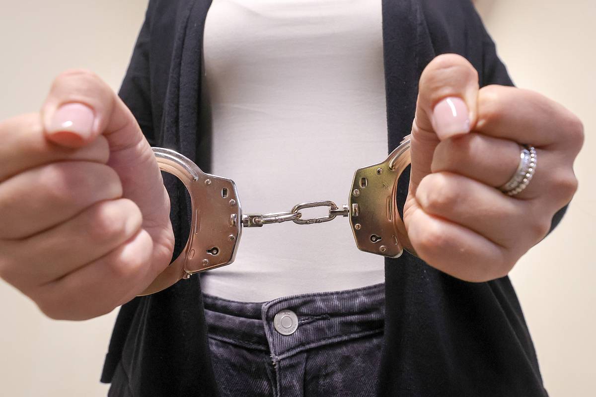 Россиянка вонзила нож в сердце недовольного ее заработком мужа