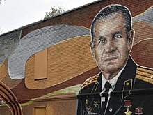Портрет героя Великой Отечественной войны украсил фасад владимирского лицея-интерната