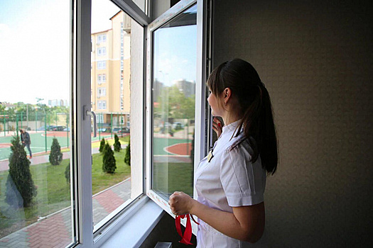 Детского аллерголога в Геленджике поселили в служебной квартире