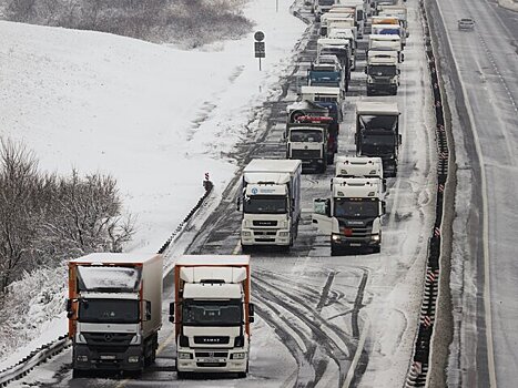 Движение по федеральной трассе М-4 "Дон" в Ростовской области полностью восстановлено
