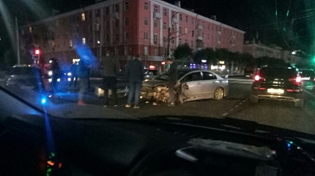 Авария с участием трех легковых автомобилей произошла в Петрозводске