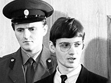 Как наказали летчика, который сел на Красную площадь