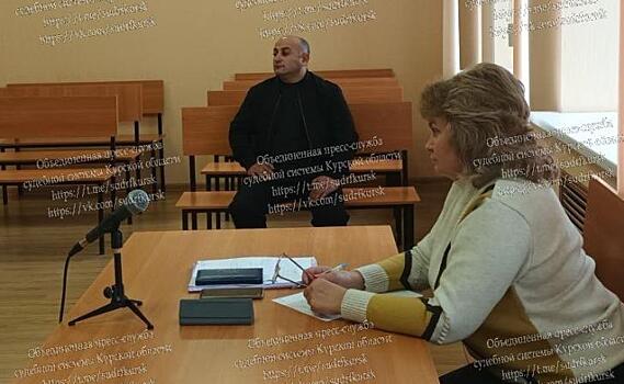 Мужчину оштрафовали на 100 тысяч рублей за то, что он избил главу поселка Золотухино