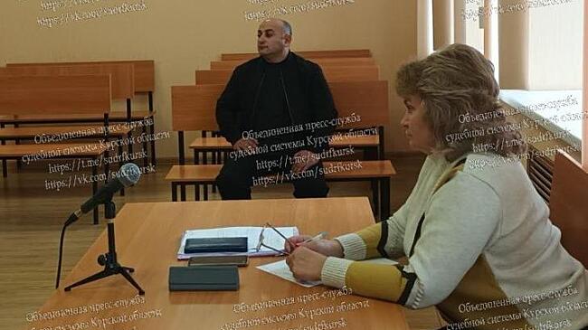 Мужчину оштрафовали на 100 тысяч рублей за то, что он избил главу поселка Золотухино