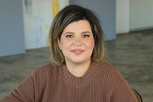 Пытаться объяснить регулярные поступления "возвратом долгов" рискованно