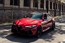 Редкую Alfa Romeo продают по цене BMW M8