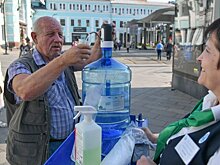 На столичных вокзалах бесплатно раздают воду из-за жары