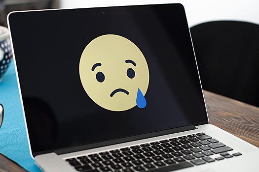 Соцопрос: Плакать на работе приходилось каждой второй россиянке