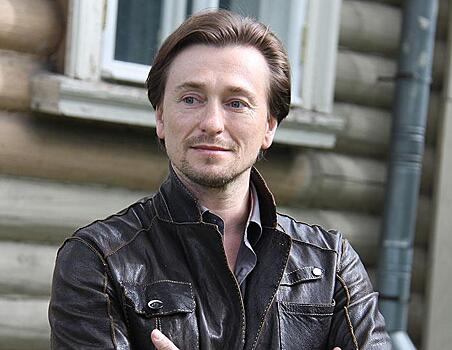 Сергей Безруков: «Я из крестьянской семьи — привык работать, пахать»