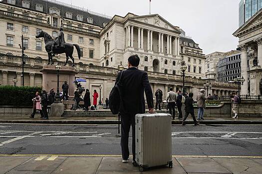 Опустошили Лондон. Миллиардеры массово уезжают из Великобритании. Что заставляет их искать новое убежище?