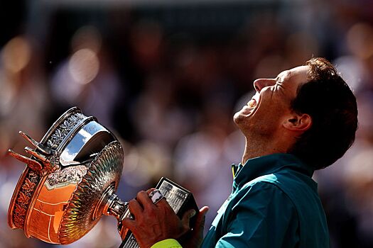 Испанский теннисист Рафаэль Надаль победил Каспера Рууда в финале «Ролан Гаррос» и взял рекордный для ATP 22-й ТБШ