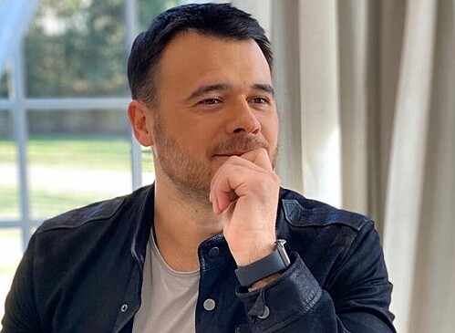 Впервые показал Афину: Эмин Агаларов снялся в клипе с дочерью и бывшей женой