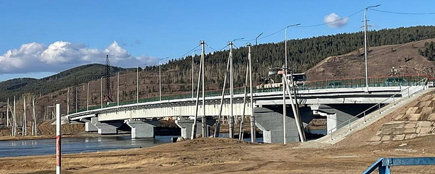 В Хилке завершился ремонт Ямаровского моста, построенного в 1979 году