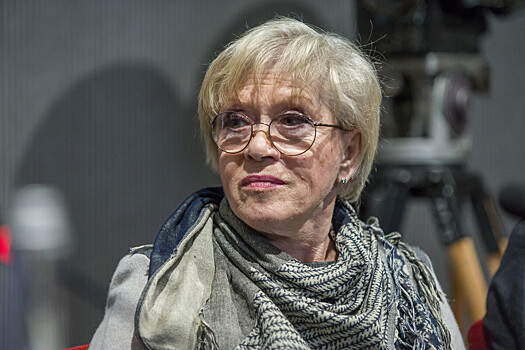 Отметившая 90-летний юбилей Алиса Фрейндлих пожаловалась на ухудшение состояния