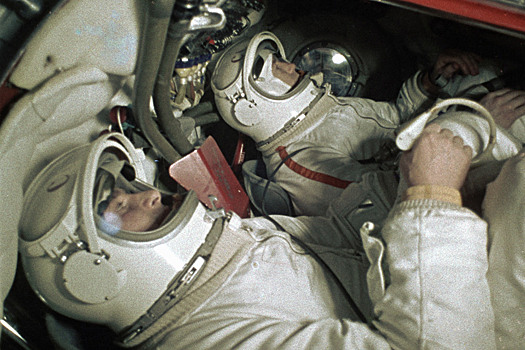 Для чего советские космонавты брали в космос пистолеты