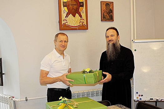 Депутат Зяблицев сделал подарок Крестовоздвиженскому мужскому монастырю