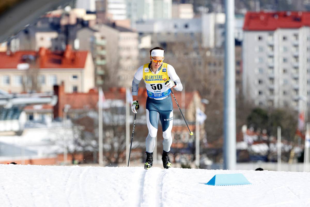 Лыжник Коростелев стал третьим на этапе Кубка мира