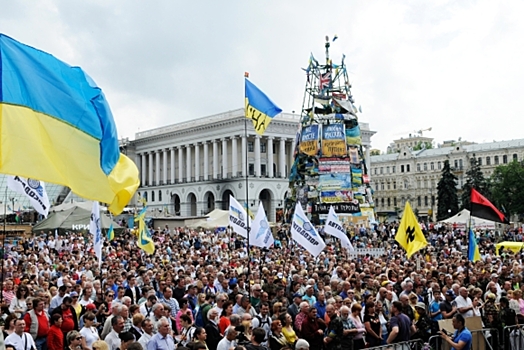 Оседлать протесты. Аналитик оценил влияние «пророссийской» партии на Украине