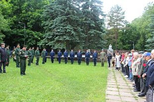 В Уфе почтили память погибших солдат