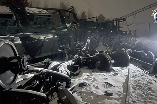 В Кировской области подняты все сошедшие с путей вагоны грузового поезда