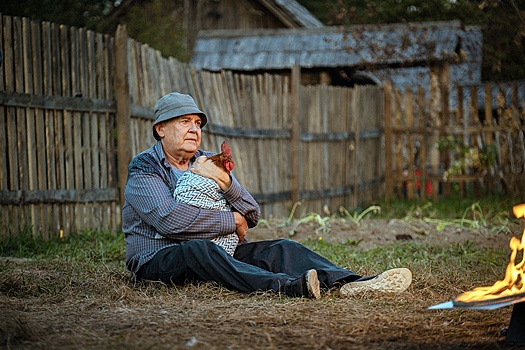 Опубликован постер комедии «На деревню дедушке» со Стояновым