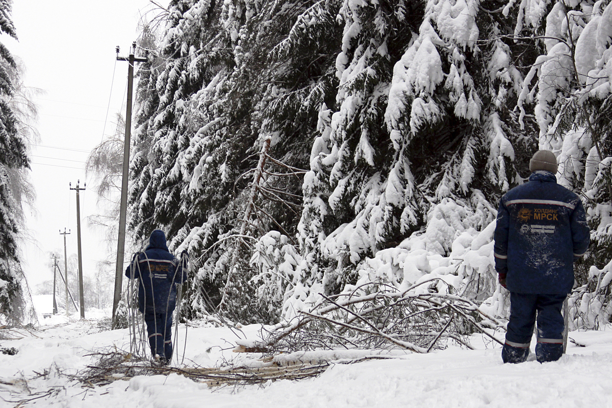 Жители Белгорода остаются без электричества после удара ВСУ