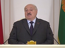 Лукашенко заявил об отсутствии у него мобильного телефона и предложил всем пользоваться городским