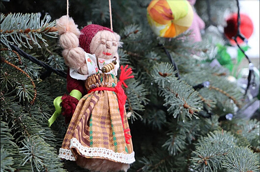 Жители региона могут поддержать мичуринскую новогоднюю красавицу на Всероссийском конкурсе «Елки России»