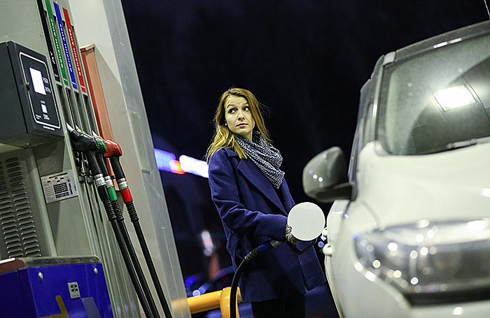 Нефтяные компании согласились на продление заморозки цен на топливо до июля