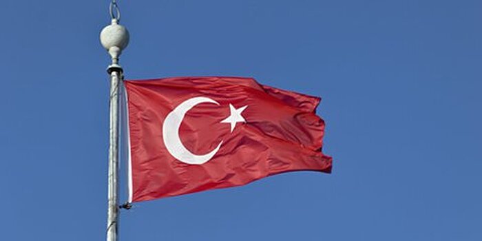 Министр по делам семьи Турции поедет наземным транспортом в Роттердам