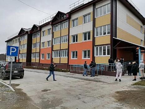 Оставшиеся без жилья тымовчане начали получать ключи от новых квартир
