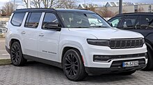 Более 12 000 Jeep Cherokee попали под отзыв из-за проблем с электрикой