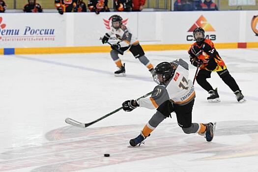 Уральские промышленники организовали спортивный турнир для юных хоккеистов