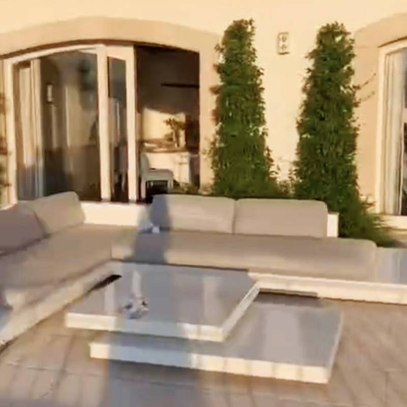 Мать детей Павла Дурова съехала из дома в Швейцарии