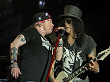 Слэш признался, что скучал по Экслу Роузу во время распада Guns N' Roses