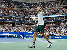 Медведев обыграл Эванса и вышел в четвертьфинал US Open
