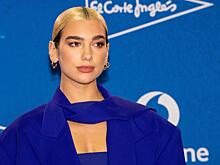 Дуа Липа впервые вышла на красную дорожку с братом Беллы и Джиджи Хадид