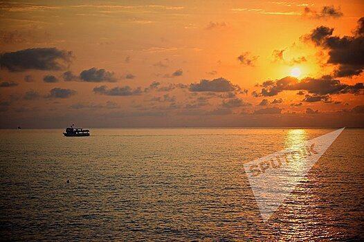 Кофе, море, мандарины