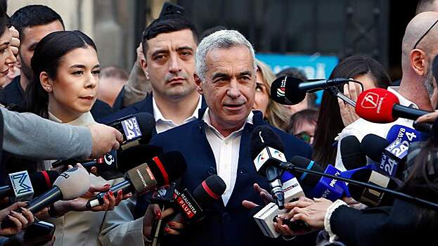 Джорджеску объявил, что уходит из политики