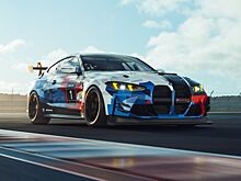 В BMW показали обновлённую гоночную M4 класса GT4