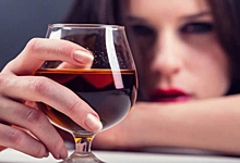 Медики назвали основные признаки чрезмерного употребления алкоголя