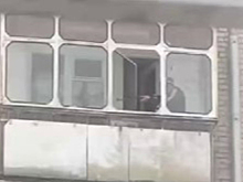 Полиция выехала на задержание снайпера с балкона дома в Бердске