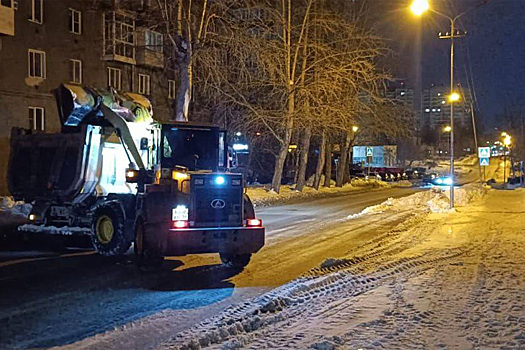 Снегодождь засыпал Новосибирск в ночь на 21 ноября