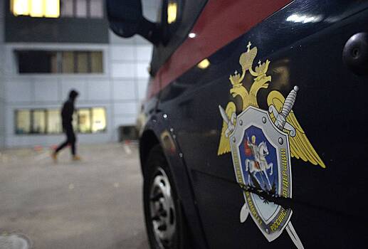 Уголовник напал с ножом на российского полицейского