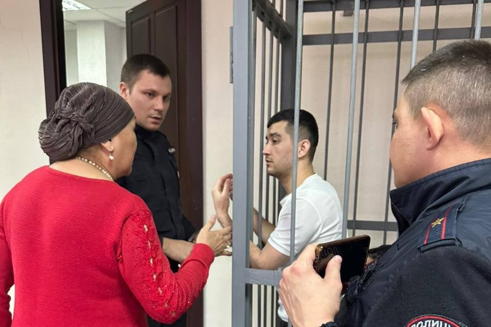 В Екатеринбурге вынесли приговор таксисту, до смерти избившему другого таксиста