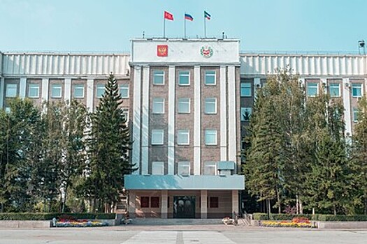 Чиновника из правительства Хакасии заподозрили в растрате